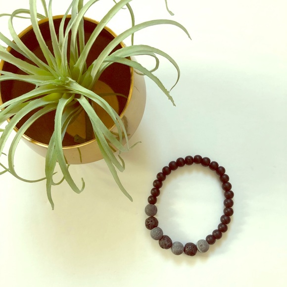 Oil Diffusing Bracelet - Picture 4 of 4